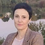 Нєдосєка Олена