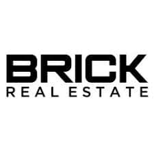 Риэлторы агентства недвижимости Brick