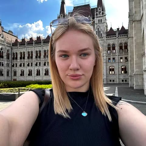 Бадіка Наталія Спеціаліст з оренди будинків THE Capital Київ